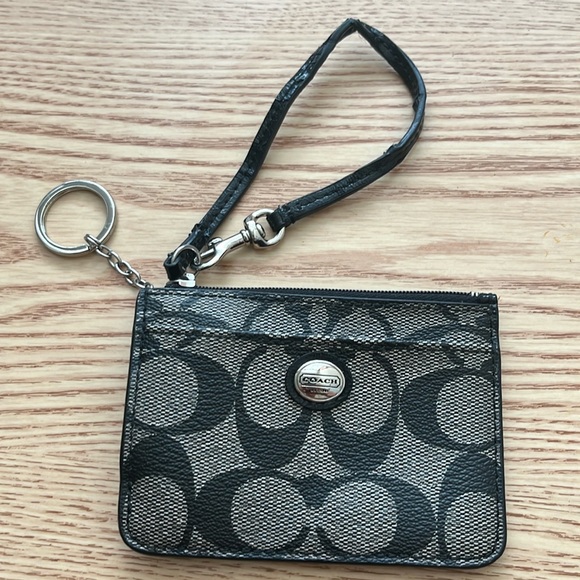 Coach Accessories - Coach Key and Credit Card Holder - Classic Peyton Print